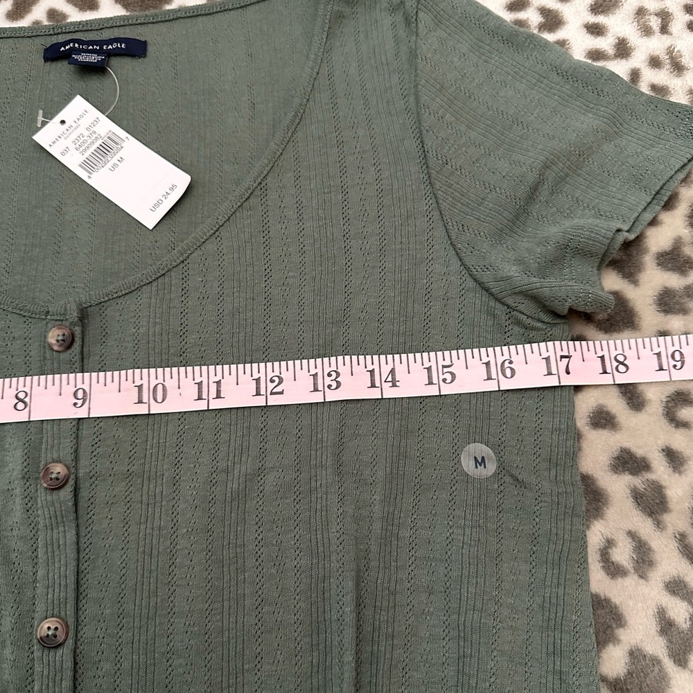 American Eagle Pointelle Button Front Tie Knot T-Shirt in Green Size Medium - Picture 14 of 16